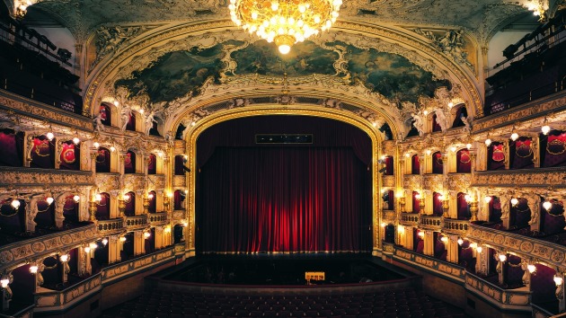 State Opera Prague - stage