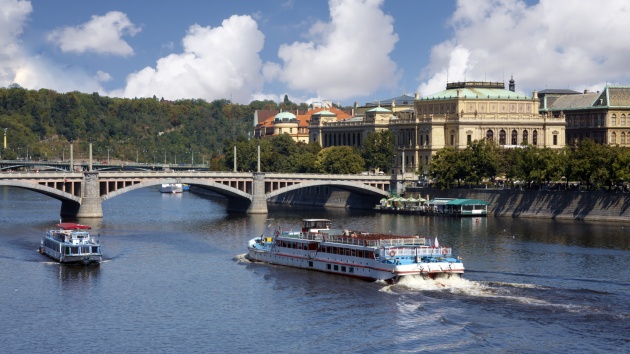Mánes Bridge