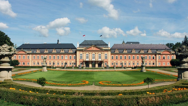 Schloss Dobříš und das Bergbaumuseum Příbram